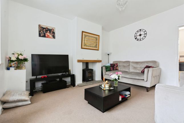 131, Gracemere Crescent, Birmingham photo 3