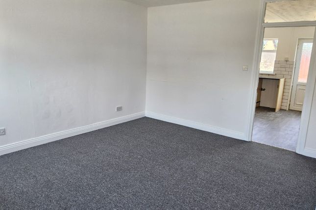 5, Wenlock Road, South Shields photo 3