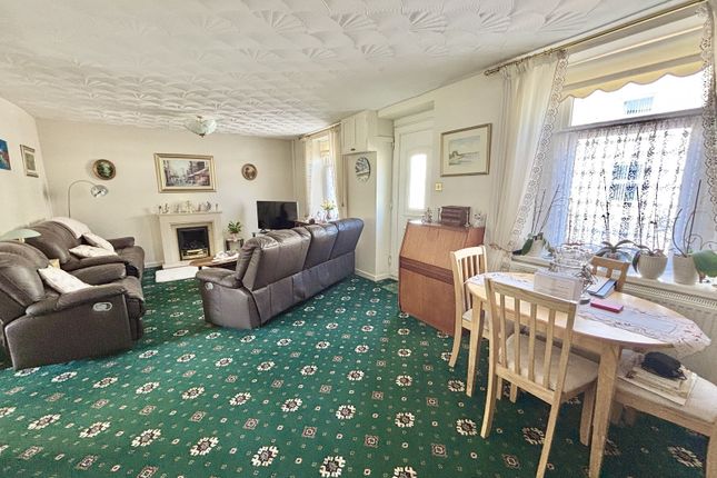 26, Orchard Street, Swansea photo 2