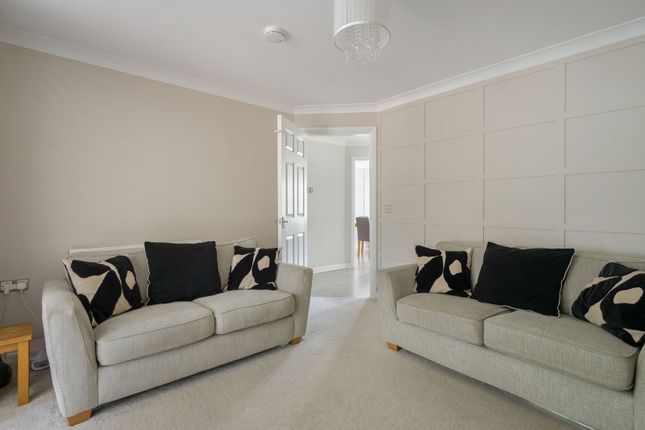 24, Ganton Way, Grantham photo 4