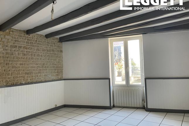 Villa for sale in La Chapelle, Charente, Nouvelle-Aquitaine