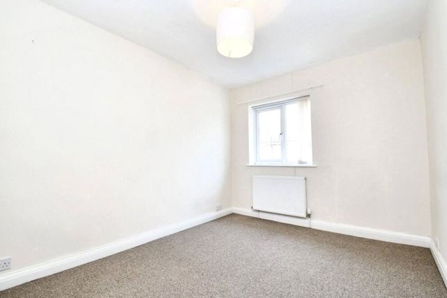 7 Brown Street, Salford photo 5