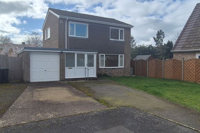 3-bed house on 8, Drapers Close, Peterborough, £325,000