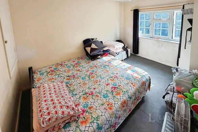 84, Milverton Green, Bedfordshire photo 4