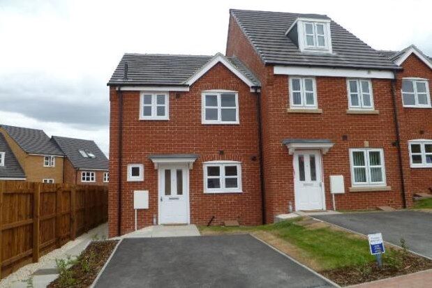 Town house to rent in Myrtle Crescent, Sheffield