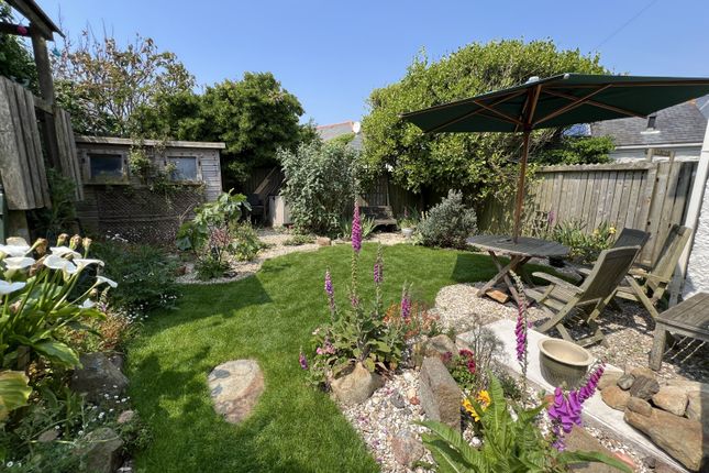 3 Sea View Cottages, Long Rock, Penzance photo 3