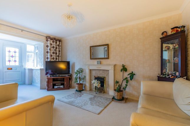 48, Porlock Drive, Penarth photo 2