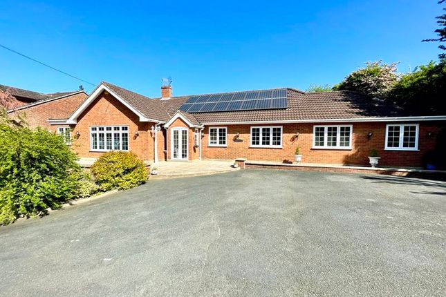 Detached bungalow for sale in Hamlet Hill, Roydon, Harlow