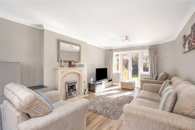 8, Slade Leas, Banbury photo 2