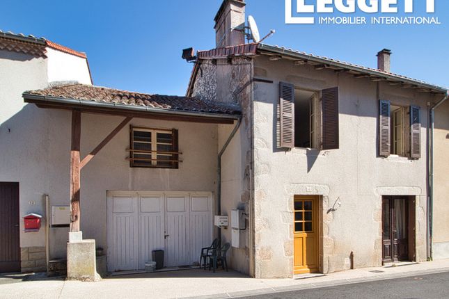 Thumbnail Villa for sale in Montrollet, Charente, Nouvelle-Aquitaine