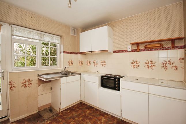 20, Millway Drive, Leamington Spa photo 3