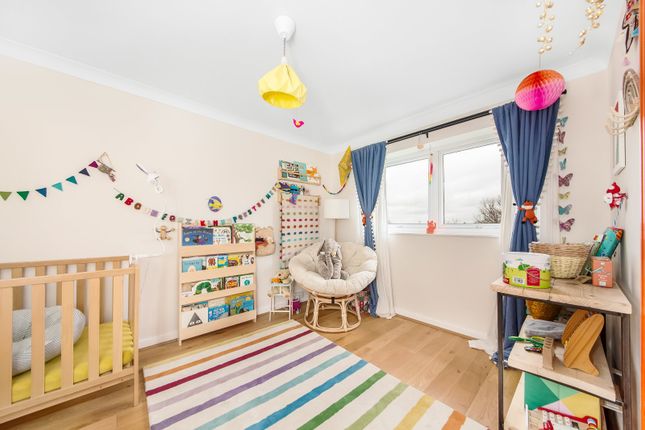 End terrace house for sale in Pleydell Avenue, London