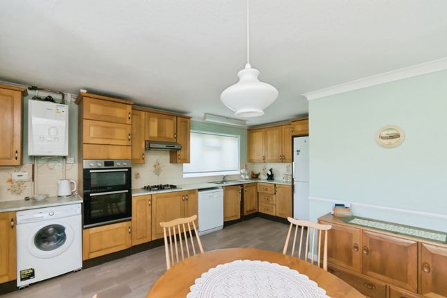 19, Alan Way, East Sussex photo 4