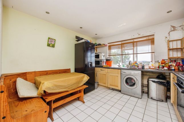 21, Barne Close,, Plymouth photo 5