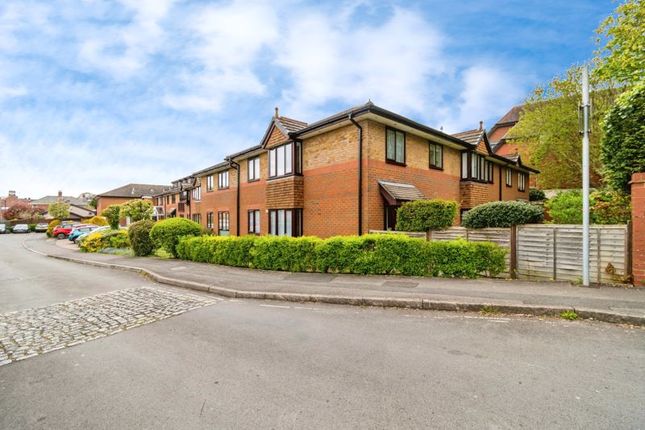 Flat for sale in Chestnut Lodge, Southampton