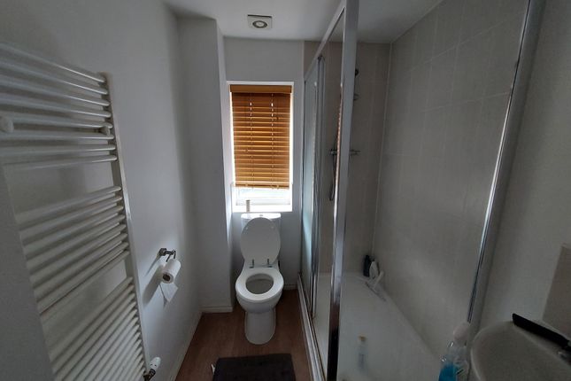 31, WALSALL photo 5