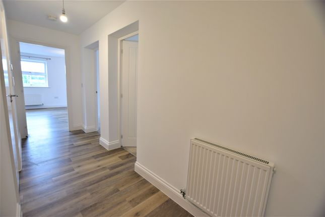 Flat for sale in Hayes Drive, Three Mile Cross, Reading, Berkshire