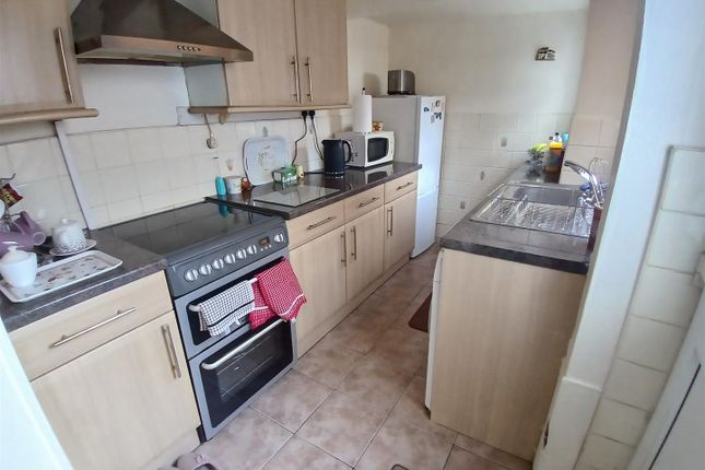 51, St. Nicolas Road, Nuneaton photo 4