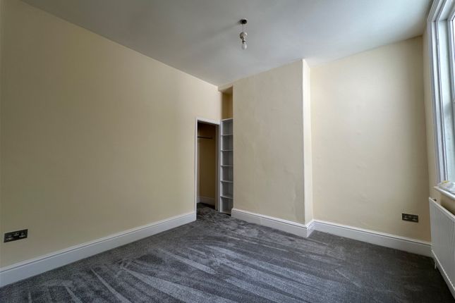 Terraced house to rent in Woodbank Terrace, Mossley, Ashton-Under-Lyne
