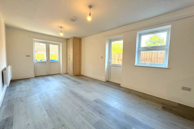 Flat 2, 62, Spencer Road, Harrow photo 2
