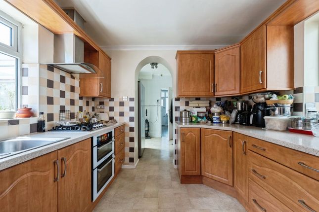 44, Peters Drive, LEICESTER photo 3