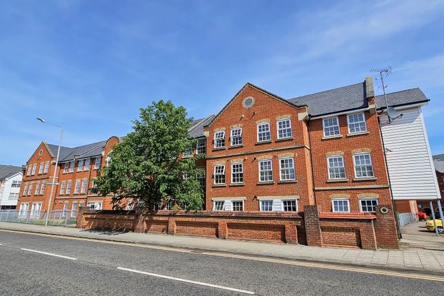 2-bed flat on 45, Florey Gardens, Aylesbury, £190,000