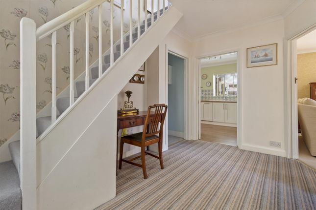8, Foamcourt Waye, Ferring photo 4