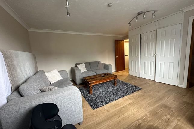 2, Columbus Gardens, Northwood photo 4