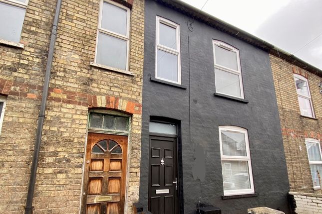 3-bed house on Bedford, £1,450/mo