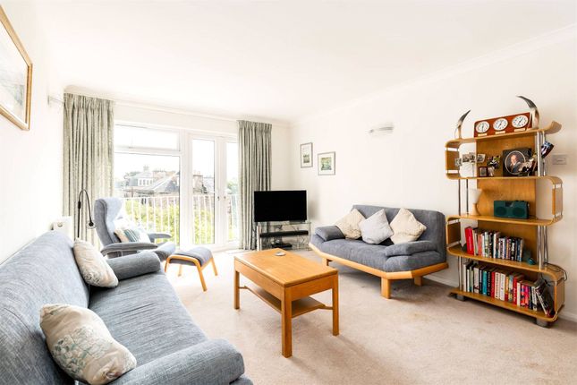 37 Abbotsford Court, Merchiston Edinburgh photo 2