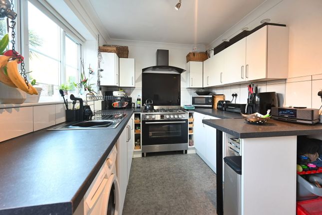 6, Wellington Mews, Ripon photo 3