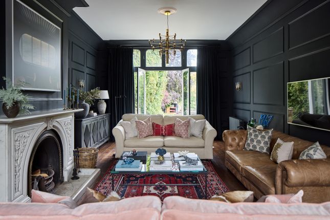 109, Strawberry Vale, London photo 3