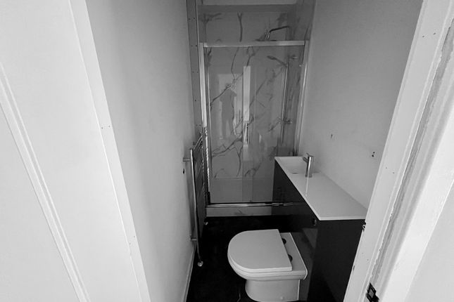 20 Holland Street, First Left, Aberdeen, AB25 3UJ, Aberdeen photo 4