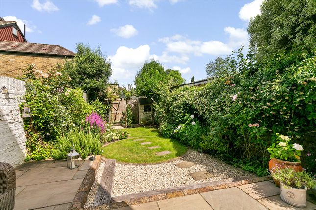 81, Crown Road, St Margarets photo 4