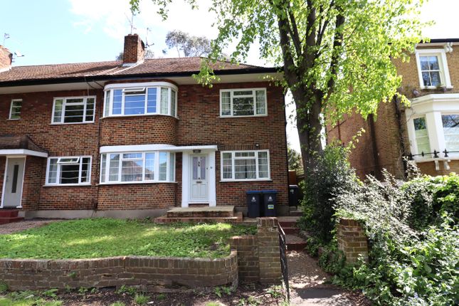 Maisonette to rent in Queens Road, Kingston Upon Thames, Surrey