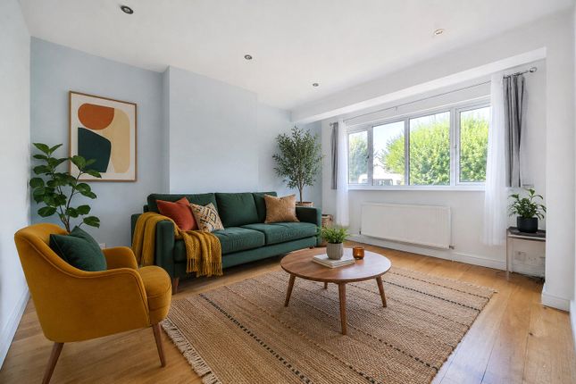 38, Otford Crescent, London photo 4