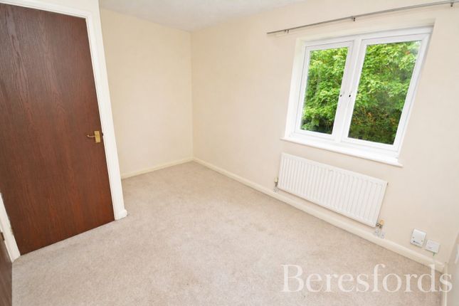 69, Pollards Green, Chelmsford photo 5