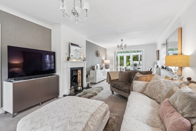 Melford, 71 Amersham Road, Little Chalfont photo 4