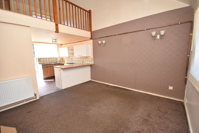 12, Blakemere Close, Whitchurch photo 4