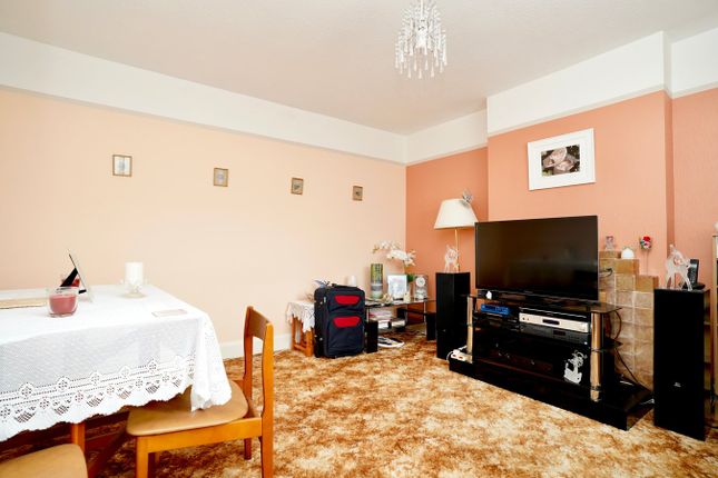62, Mill Hill Road, St Neots photo 3