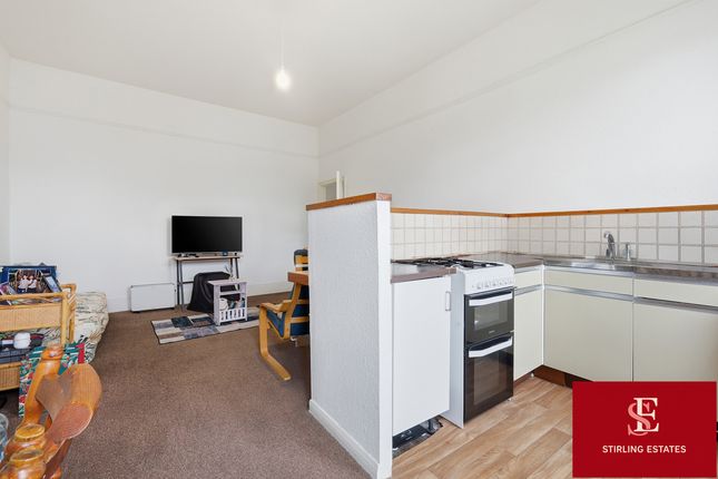 39 Belmont Road, London photo 4