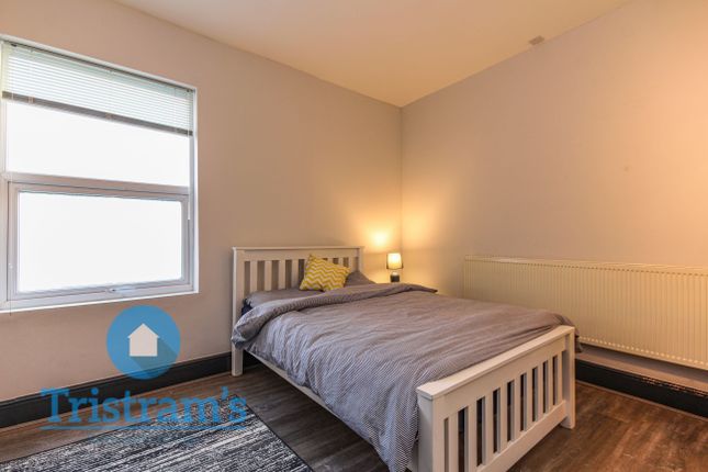 Room to rent in Room 1, Castle Boulevard, Lenton