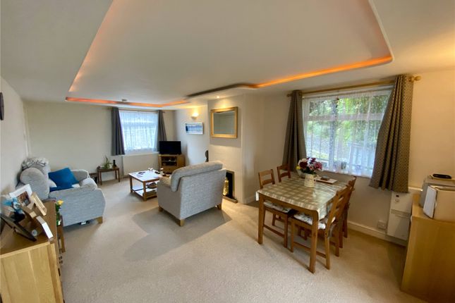 Flat 2, Berkeley House, 22, Sticklepath Hill, Barnstaple photo 3