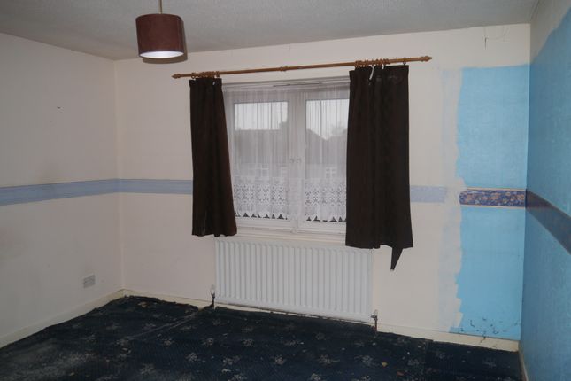 3 Bed Property For Sale In 135 Drummond Road Romford Essex Rm7