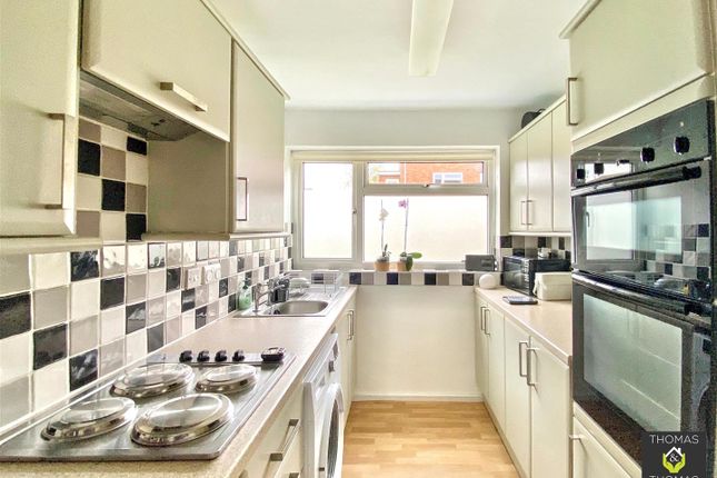 37, Hendingham Close, Tuffley photo 2