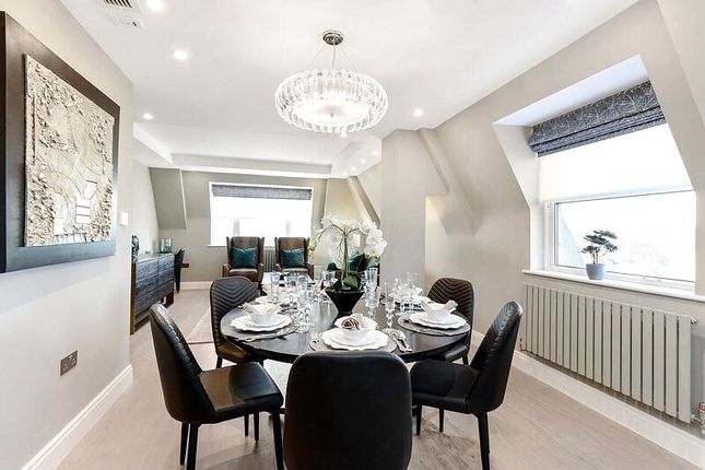 Flat to rent in Boydell Court, St Johns Wood Park, St John's Wood, London