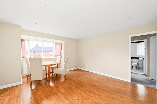 Flat 3, Weston Court, Weston Road, Aylesbury photo 4