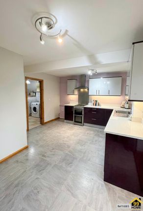 16, Willow Street, Atherton photo 5