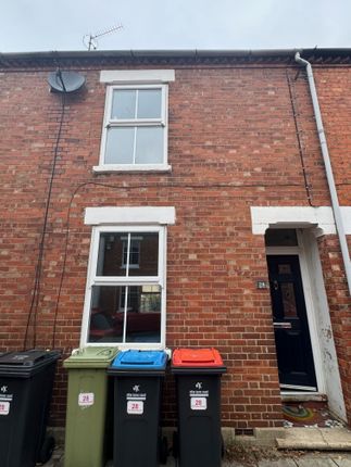 Thumbnail Terraced house to rent in St. Giles Street, Milton Keynes