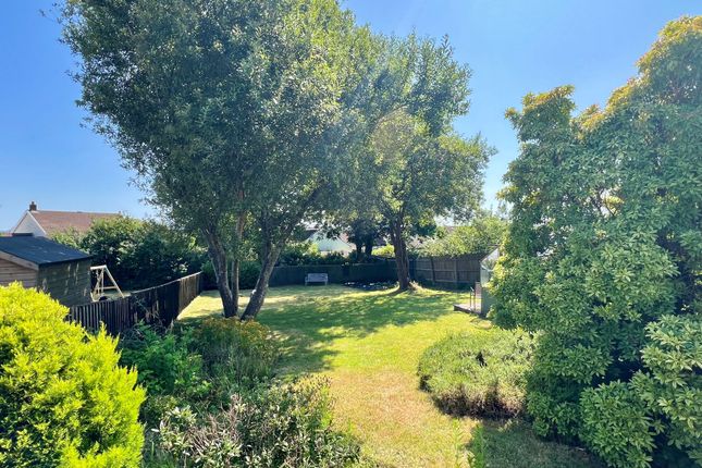 32 Hillcrest, Bridgend photo 4